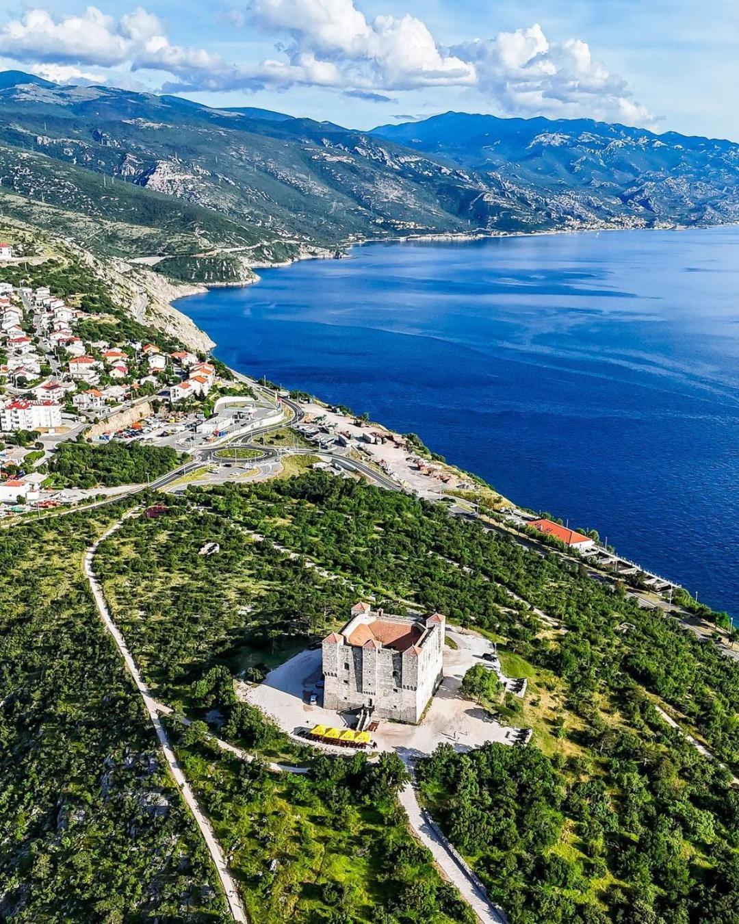 Apartman Elena Senj  Luaran gambar